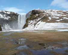 Arrivo all'aeroporto internazionale di Keflavik, incontro con la guida locale e trasferimento a Reykjavik. Sistemazione in albergo di cat. turistica e pernottamento.