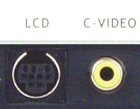 3. Procedura di installazione 3.1 Collegamenti di ingresso e uscita 3.1.1 Collegamento dell'uscita VGA a un monitor o a un proiettore Monitor Proiettore 3.