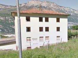 2 Edificio residenziale Meano Immobile su tre piani situato in un sobborgo di Trento, su una collina con