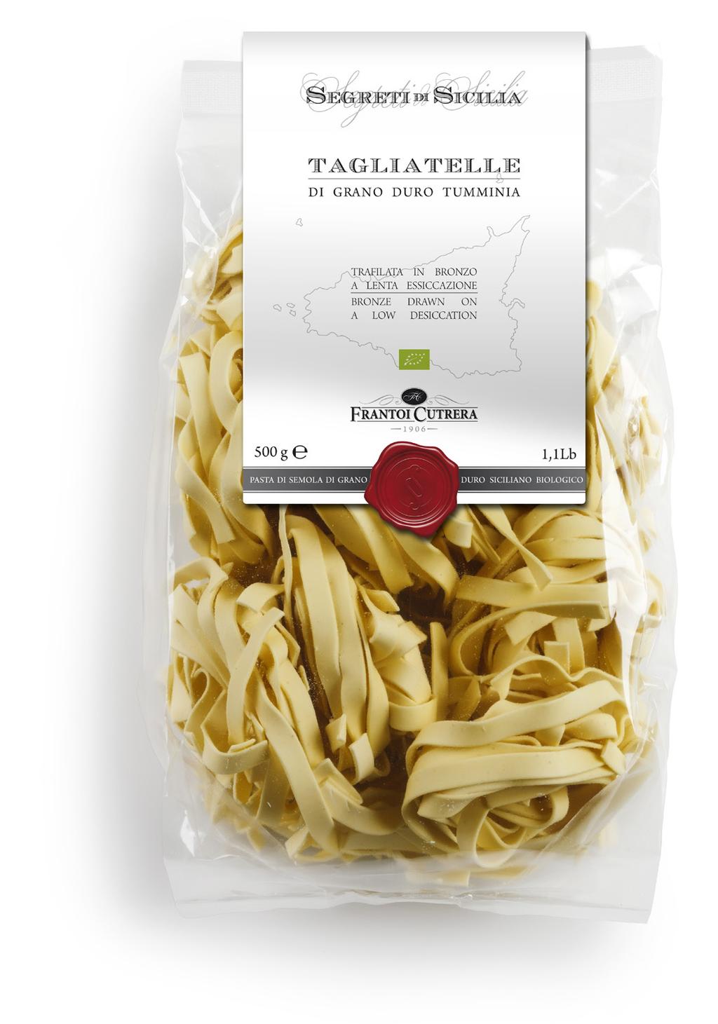 51 TAGLIATELLE DI GRANO DURO TUMMINIA TAGLIATELLE OF GROWN DURUM WHEAT TUMMINIA Pasta di semola di grano duro siciliano biologico varietà Tumminia Semola di grano duro siciliano biologico, acqua.