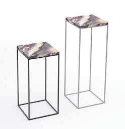 - table with painted metal structure and murble 28x28x58 H struttura