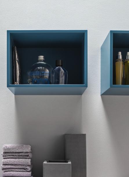 casa. The open wall units and tall chests of drawers bring storage usually seen in
