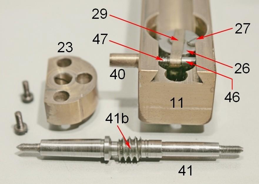 Fig. 2799 Tolto il cilindro 23, si può sfilare l albero 41, con la vite senza fine 41b.