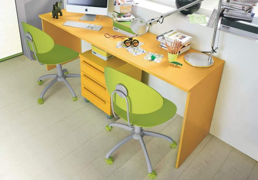 Integral coloured LINEA desk with drawer