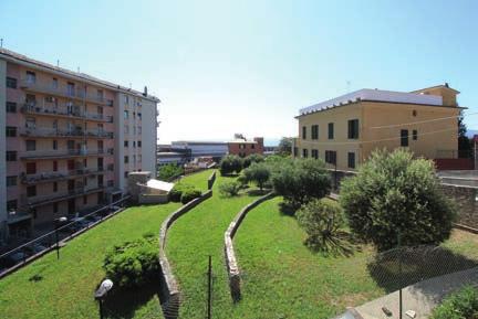 affacciato sul soggiorno, cucina (arredata), camere, bagno, termoautonomo,