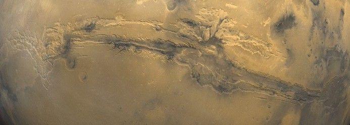 I Canyons di Marte Valles Marineris osservata con il