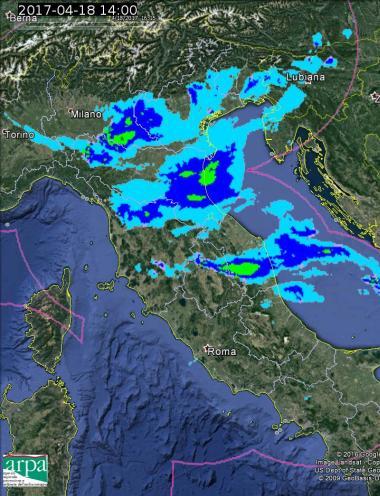 Le prime precipitazioni si osservano, su Veneto e Friuli-Venezia Giulia, a partire dalle 06 UTC dove si estendono nelle ore successive.