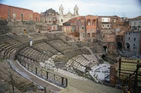 Teatro antico via Vittorio Emanuele,266 Dalle 19,00 alle 23,00 ingresso tariffa ridotta 3,00 a cura del Polo Regionale per i Siti Culturali Parchi