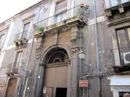 Culturali Parchi Archeologici di Catania Teatro Massimo V. Bellini, Piazza Teatro Massimo Visite guidate su prenotazione : 21.00/23.