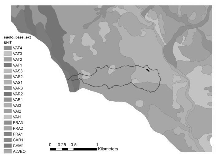 ricadono cinque unità di suolo distinte di cui solo due prevalenti (Fig. 2B).