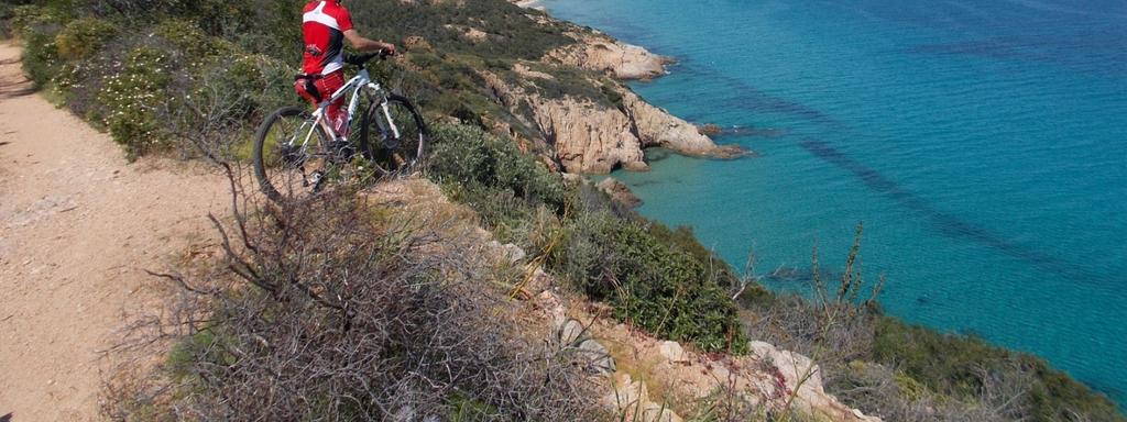 cale di Perda longa Descrizione L escursione proposta percorre un tratto della costa Sulcitana molto bello e