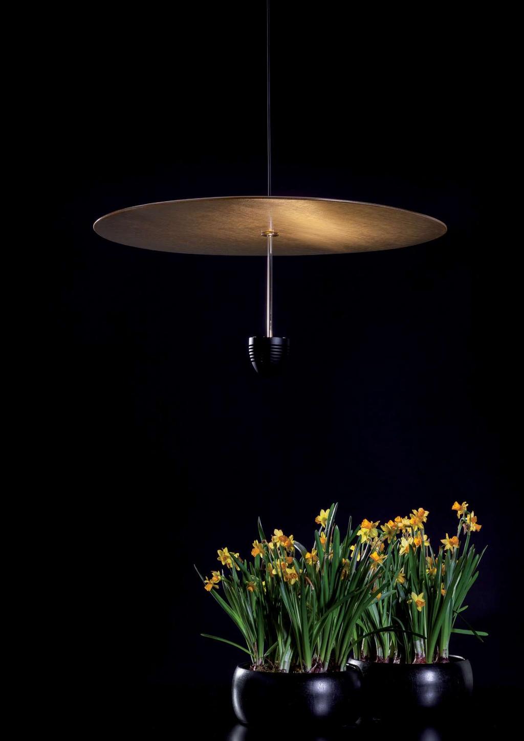 SKYFALL design Gianfranco Marabese 2016 Collezione di lampade realizzata in lamiera d ottone lavorata con l antica arte della battitura a mano dai maestri a cui si aggiungono una versione da terra e