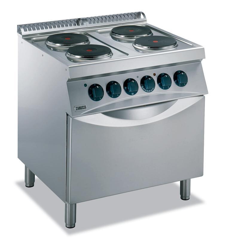 COMPOSIZIONE GAMMA N700: una gamma di oltre 100 modelli per la cucina professionale, progettata per garantire il massimo in termini di prestazioni, affidabilità, risparmio energetico, standard di