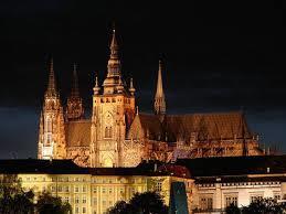 Giorno 12: Praga e ARRIVO CASTELLO DI PRAGA=La costruzione iniziò nel 1344 da parte di Mathieu d Arras e dopo da Peter Parler e i suoi figli.