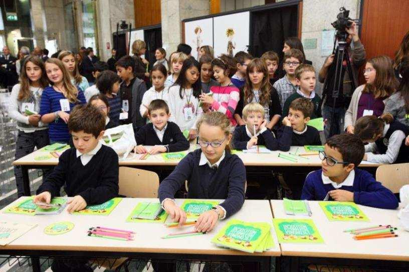 2014: NASCE EDUCARE SCUOLA LA CULTURA FINANZIARIA ARRIVA ALLE ELEMENTARI Nel novembre 2014 BNL lancia EduCare Scuola. Il programma realizzato in collaborazione con GIUNTI ha coinvolto finora 250.