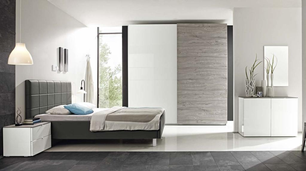 Composizione 7 Disponibile nei colori: Anta destra e top (comò e comodini): Rovere Wenghé,, Struttura