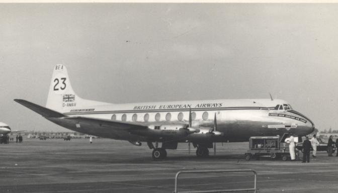 Alcuni Esempi di Programmi Innovativi Vickers Viscount- Primo aereo di linea a turboelica 1 Prototipo 16-Luglio 1948 [ 34 pax] ; Entry Into Service 1950.