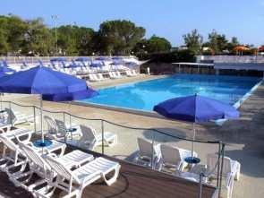 PORTO GIARDINO RESORT 4* MONOPOLI (BA) - PUGLIA PENSIONE COMPLETA CON BEVANDE ALLA SPINA INCLUSA AI PASTI 7 NTS SAB/SAB 03/06 10/06 595 406 10/06 17/06 595 406 17/06 24/06 735 504 29/07 05/08 875 595