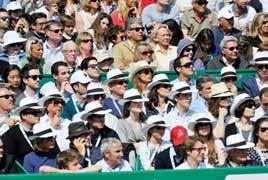 Accesso ai Campi annessi (escluso Court des Princes). PRIVILEGI Un regalo fi rmato Monte-Carlo Rolex Masters. Accesso al villaggio VIP. 1 Coppa di Champagne. Una rivista del torneo per ogni ospite.