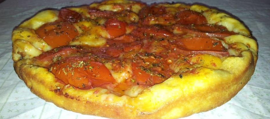 Focaccia barese per la pasta: 250 gr farina 0 250 gr semola rimacinata di grano duro patate lesse (piccole) 4 cucchiai di olio extra vergine di oliva (per l impasto) 1/2 cubetto di lievito di birra