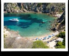 Raggiungeremo lo splendido fiordo di Portinaxt e ci bagneremo nelle acque della meravigliosa baia di Cala Xarraca fino a toccare l estrema punta nord a Cala d en Serra.