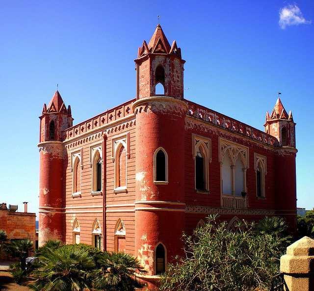 Gagliano 1) Casa di Vincenzo Ciardo 2) Escursione al Canalone del Ciolo Leuca 1) Ville