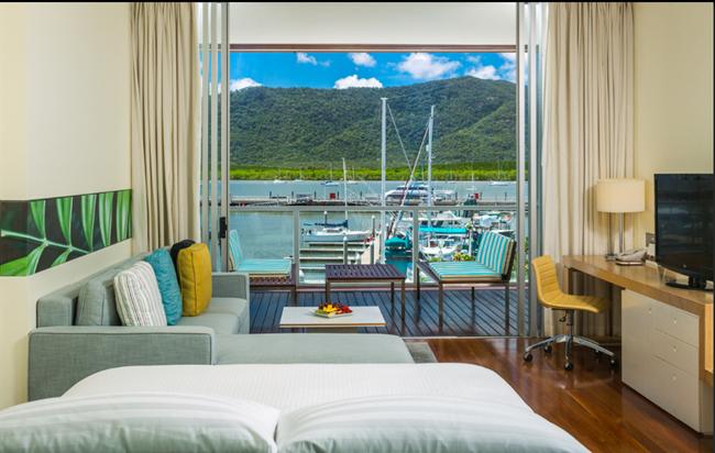Trattamento: Prima colazione. Pernottamento (Shangri-La Hotel The Marina ) Hotel 5 stelle per vivere un esperienza esclusiva nel cuore della mondana cittadina di Cairns.