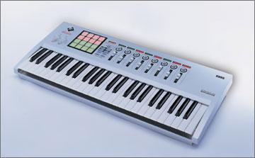 Kontrol 49 MIDI studio controller Master keyboard a 49 tasti standard Ideale per l uso con computer e virtual instruments 8 curve di risposta al tocco 1 MIDI IN e 2 MIDI OUT Porta USB con possibilità