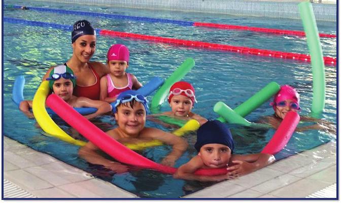 Avviamento al Nuoto VASCA PICCOLA > BISETTIMANALE Lunedì - Venerdì 15.10-16.00 16.00-16.50 16.50-17.40 17.40-18.30 Martedì - Giovedì 15.10-16.00 16.00-16.50 16.50-17.40 17.40-18.30 abbonamento 60,00 45,00 (pagamento di giugno anticipato) Mercoledì - Sabato 15.