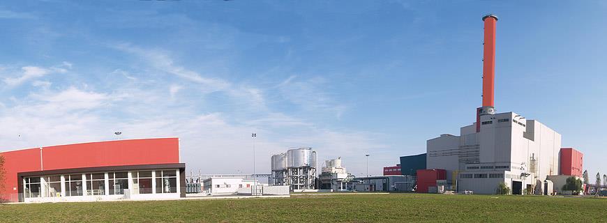 Centrale di pompaggio del teleriscaldamento e impianto WTE di Ferrara (sito di Cassana) Abbinato all impianto WTE esiste un impianto di cogenerazione di energia elettrica e termica i cui