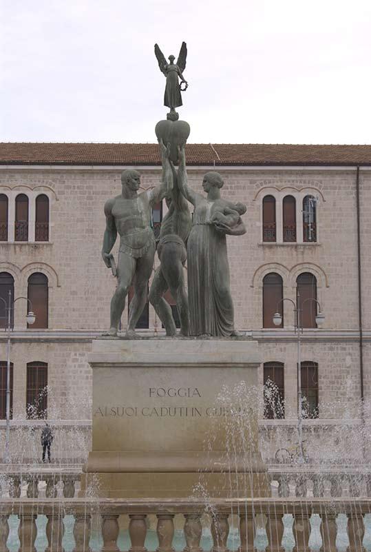 Foggia 14 L opera viene commissionata all artista nel 1928.