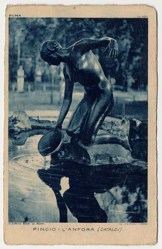 L anfora è un oggetto rappresentativo della cultura ciociara, utilizzato dalle donne per attingere l acqua dalle fontane pubbliche.