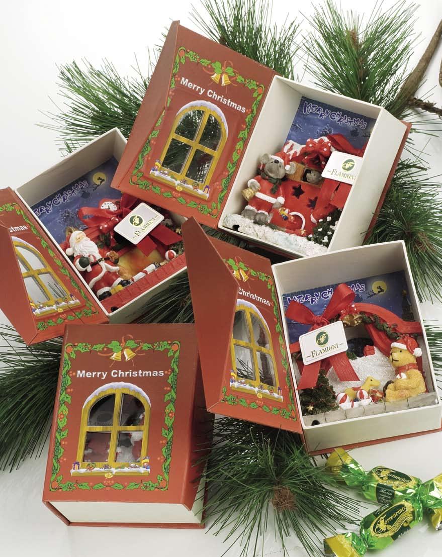 NATALE Art. 4653: Graziosi carillons in legno assortiti in diversi decori natalizi con Nugatelli 45g 6 pz per ct Altezza: 17 cm CHRISTMAS Art.