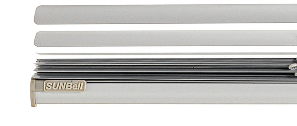 Come le migliori tende veneziane dell azienda Sunbell, la 25 mm silver monocomando è costruita con profili in
