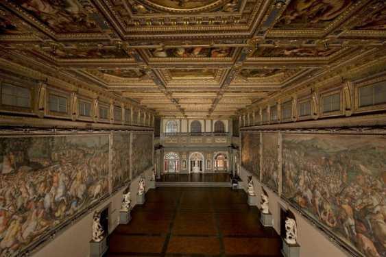 MUSEO DI PALAZZO VECCHIO Visita a Palazzo orari: 10.00 Palazzo Vecchio è il cuore di Firenze, simbolo della storia della città.
