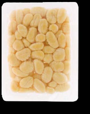 I PRODOTTI PRODUCTS Gnocchi di patate 70% 70 % Prodotto di forma ellittica, con rigatura evidente su un lato, di colore giallo paglierino.