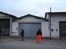 Al piano sottotetto è presente un controsoffitto pesante con travi in legno, travettini in legno inchiodati all intradosso e pianelle e/o cannicciato in legno.