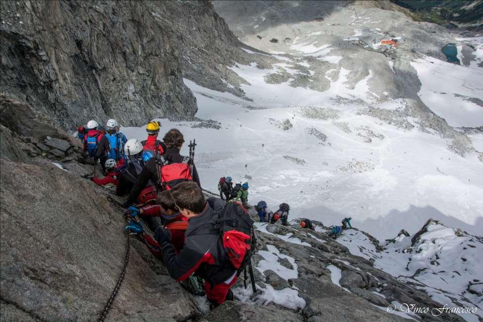 FERRATA SENTIERO ATTREZZATO pericoli Il gruppo