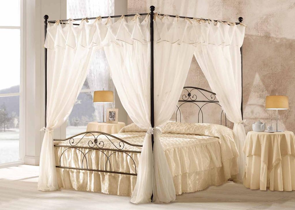 -10% Nicole baldacchino art. BD363/2B 171x205x230 Con pediera baldacchino e tendaggi. With footboard canopy and curtains. 610,00 549,00 art.