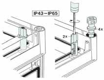 chiusura rapida con viti autofilettanti sulla cornice del coperchio.