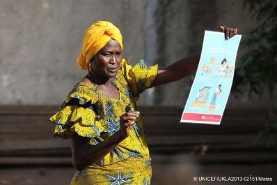 958 Operatrici sanitarie comunitarie formate dall UNICEF in Benin, per raggiungere con informazioni chiave per la salute ed assistenza di base donne e bambini delle rispettive comunità.