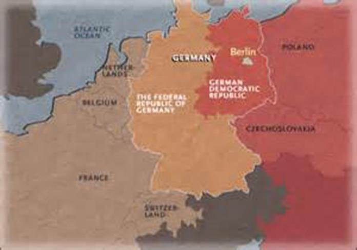 Nel 1949 le zone controllate da USA, Francia e Inghilterra vennero unificate nella Repubblica Federale Tedesca, mentre la zona occupata dall URSS diede