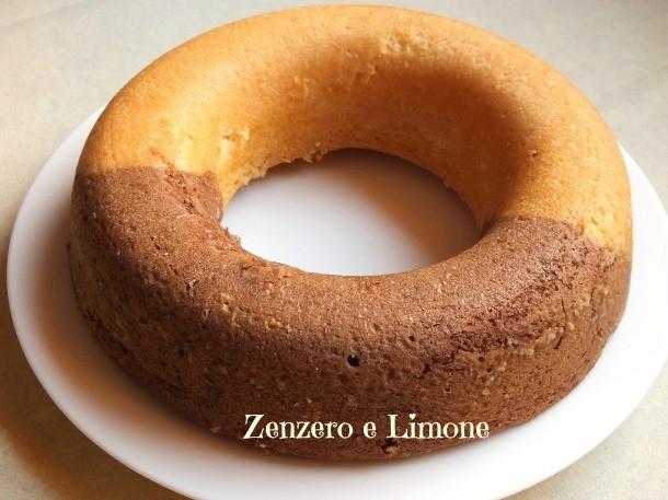 TORTA ABBRACCIO INGREDIENTI 6 albumi 200 g di zucchero 150 g di farina 00 50 g di farina di cocco 100 g di