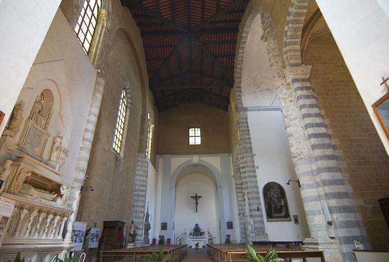 Chiesa di S. Domenico, Orvieto 1934 Vista esterna ed interna della chiesa.