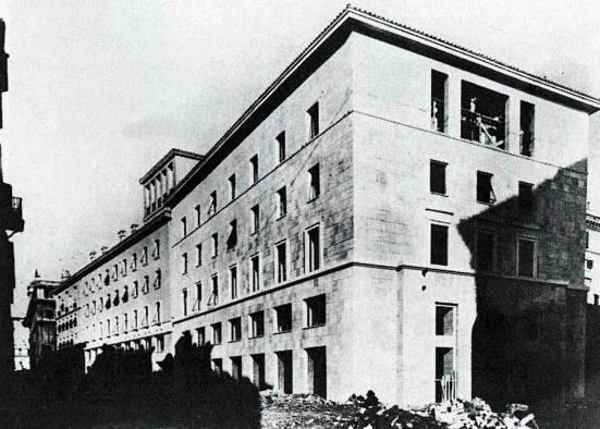 Quartiere del Rinascimento, Roma 1935-40 Il nuovo edificio di testata del Corso del