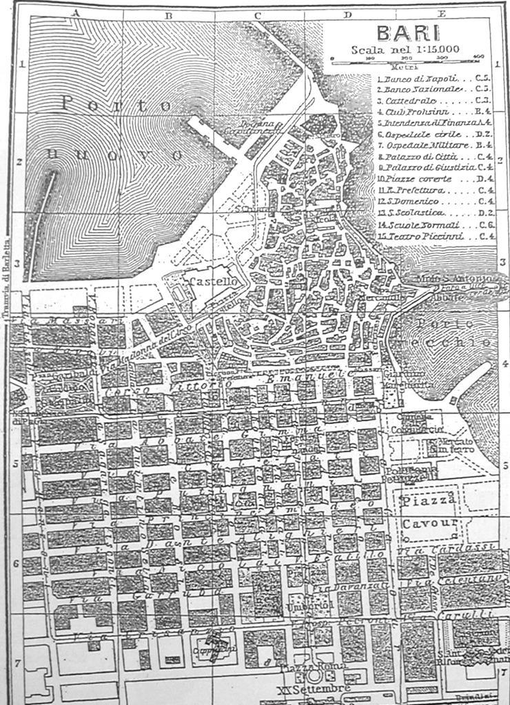 Piano per la sistemazione edilizia di Bari vecchia, 1931 La città risulta divisa in due parti: il centro più antico e la parte nuova; Bari rappresenta, infatti, un singolare caso di sviluppo