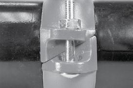 Per realizzare il contatto metallo contro metallo delle teste dei bulloni, è possibile utilizzare un avvitatore a impulsi o una chiave a tubo standard.