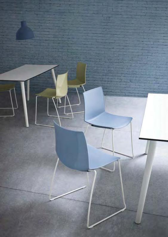 CHAIRS / SEDIE 50 50 50 53 53 50 47 68 KANVAS NA Chromed, satin or white painted 4-Legged metal frame, techno polymer shell.