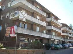 >LOTTO N. 34: diritto di piena proprietà di un immobile situato in una zona suburbana del comune di Colle Val d Elsa in Via Curiel n.4/6.