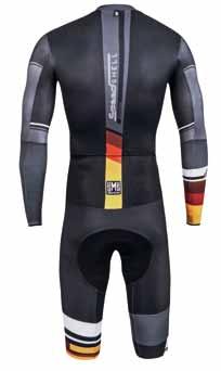 The combination of materials allows the suit to cover your muscles like a second skin, providing maximum aerodynamic advantage also thanks to the elastic band with internal grip positioned at the